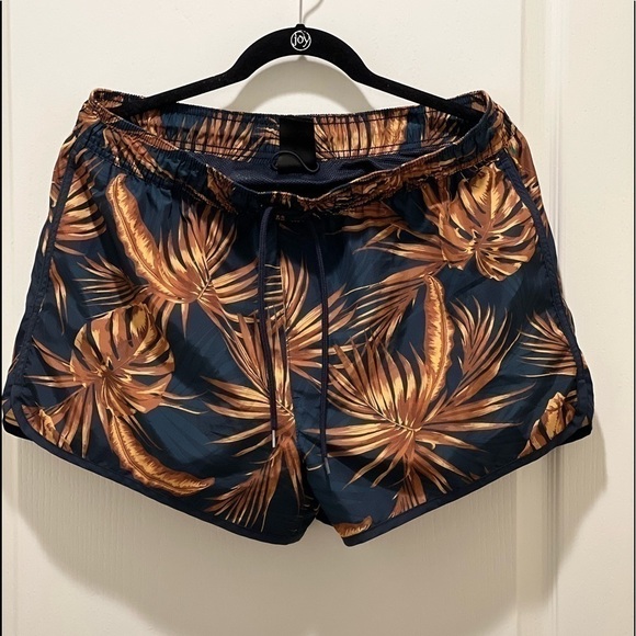 H&M Pants - H & M shorts athletic large
